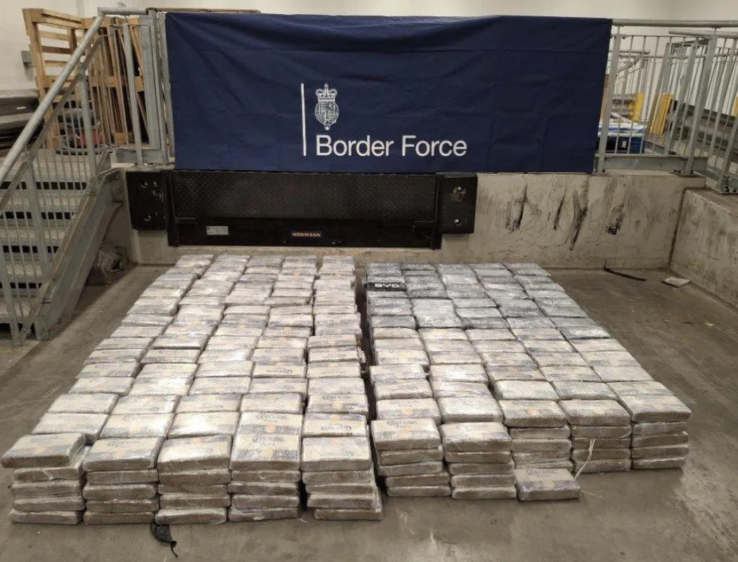 £75M Cocaine Haul Hidden in Bananas Seized at Southampton Docks – Two Men Arrested
