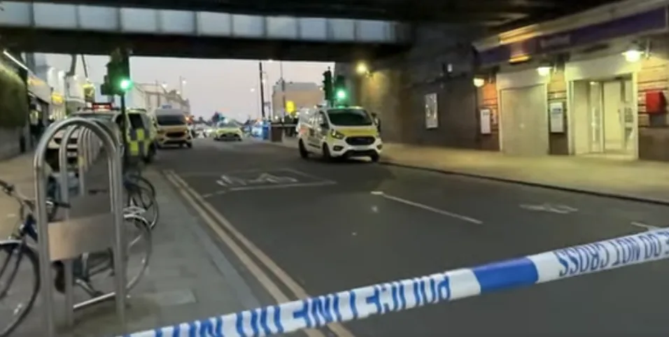 16-Year-Old Stabbed Then Held as Romford South Street Knife Violence Sparks Police Hunt