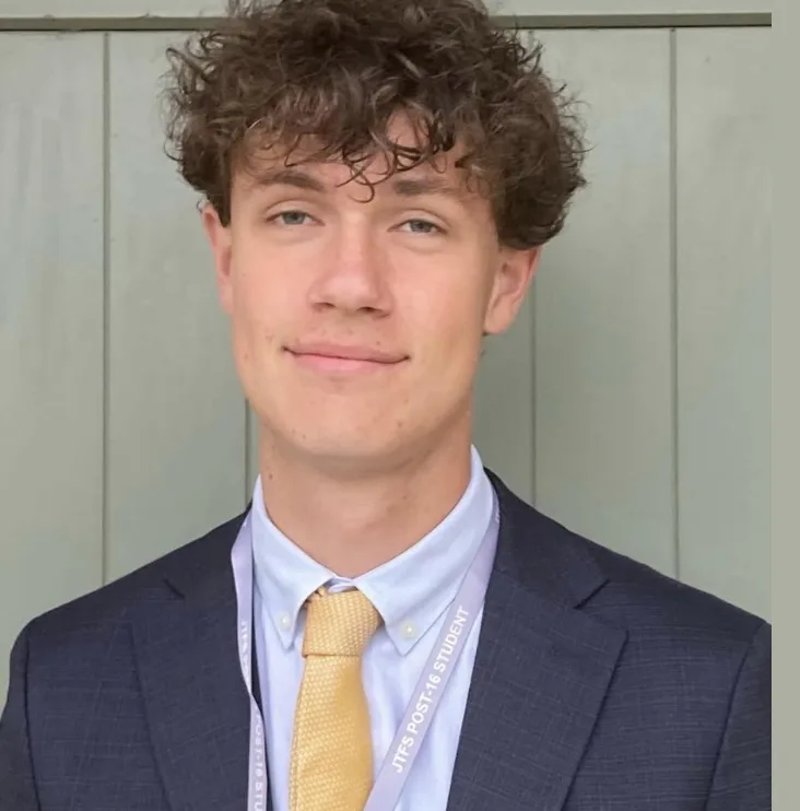 Teen, 18, Dies After Private Hire Car Smash on Leeds’ Woodhouse Lane — Police Urge Witnesses to Come Forward
