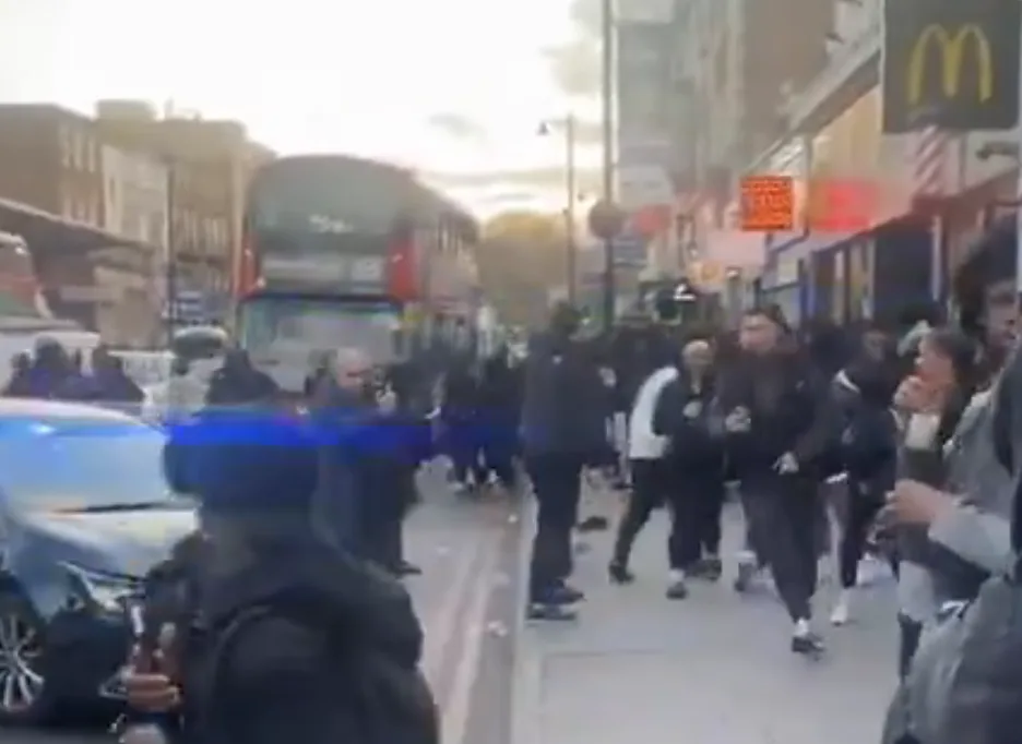 Clapham Lockdown: Teens Riot, Shoppers Trapped as Police Battle Easter Chaos