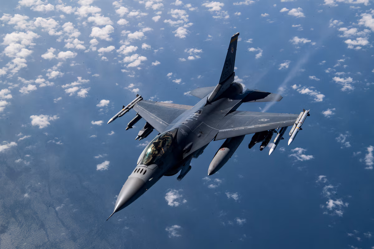 F-16 Fighter Jets Scrambled Over Washington DC Amid Sonic Boom