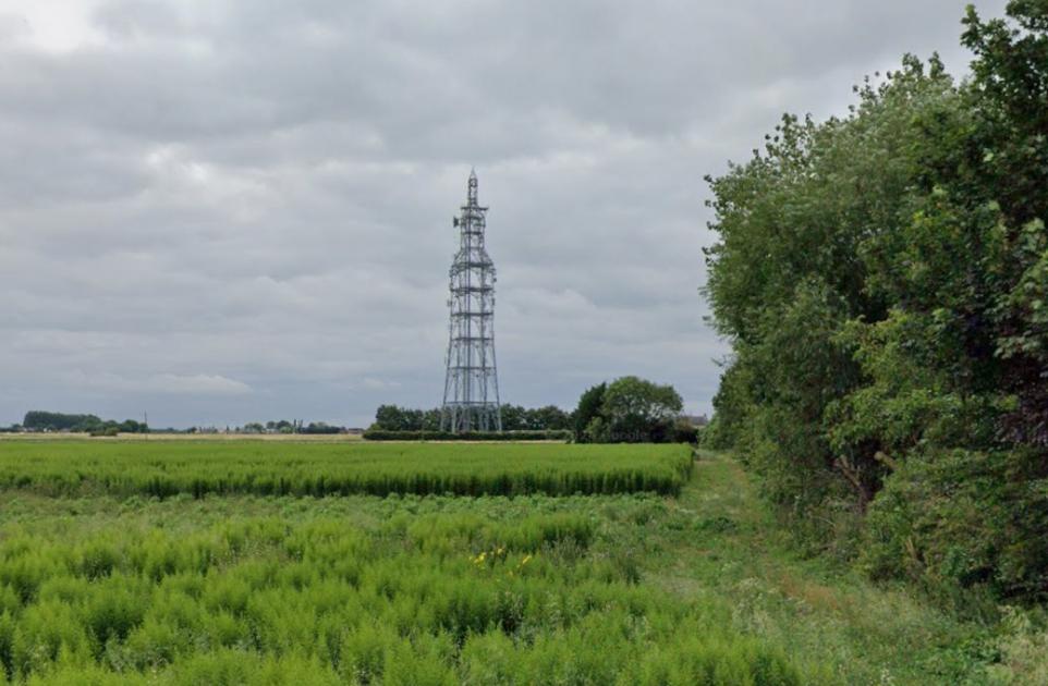 Man in 20s Dies After Falling From Phone Mast in Cambridgeshire