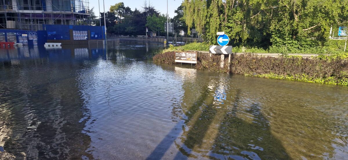 Burst Water Main Closes St Edwards Way Roundabout in Romford