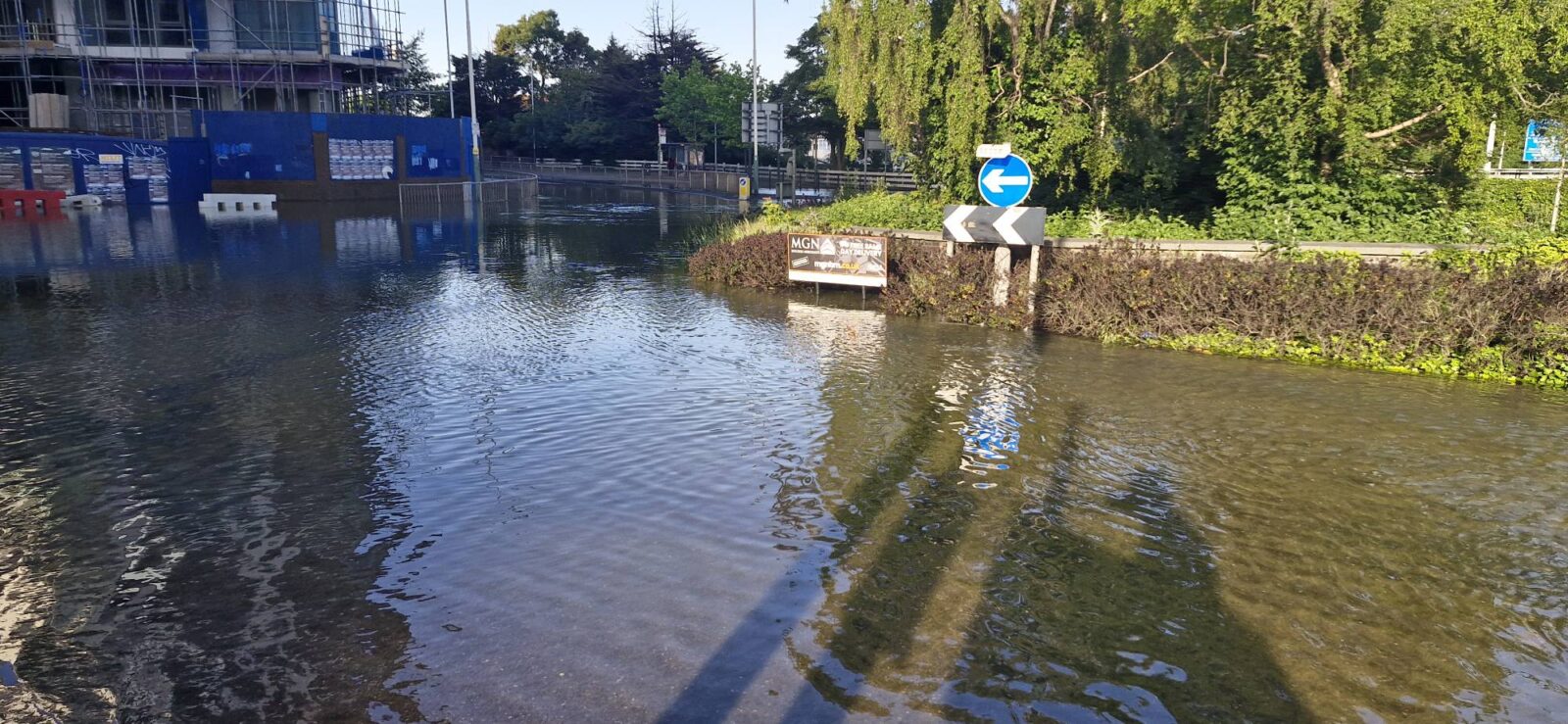 Burst Water Main Closes St Edwards Way Roundabout in Romford