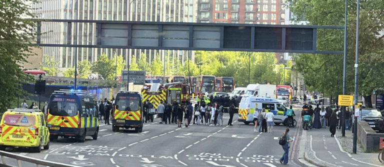 Vauxhall Bridge Shut Over Police Incident Involving Knife