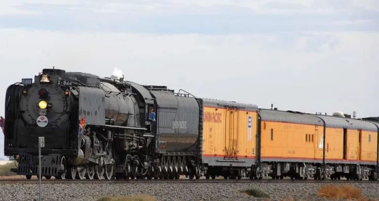 Six Bodies Found in Union Pacific Boxcar at Laredo Texas Railyard