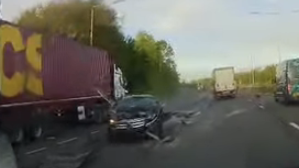 Accident on A13 Westbound in Grays Causes Long Delays and Lane Closures