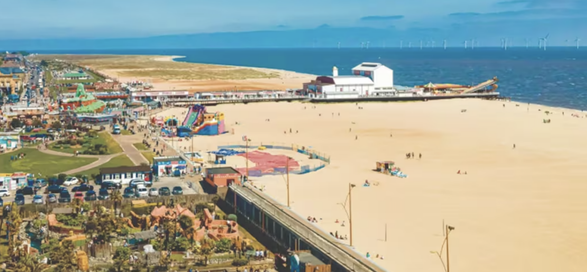 Police Hunt Second Suspect After Two Teens Raped in Great Yarmouth