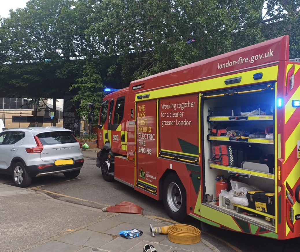 North Kensington Fire Destroys Multiple Sheds and Lorry on Stable Way