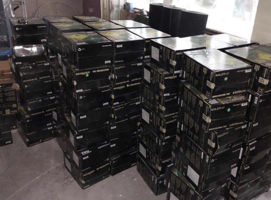 West Midlands Police Raid Wednesbury Store Seizing Illegal Vapes and Nitrous Oxide