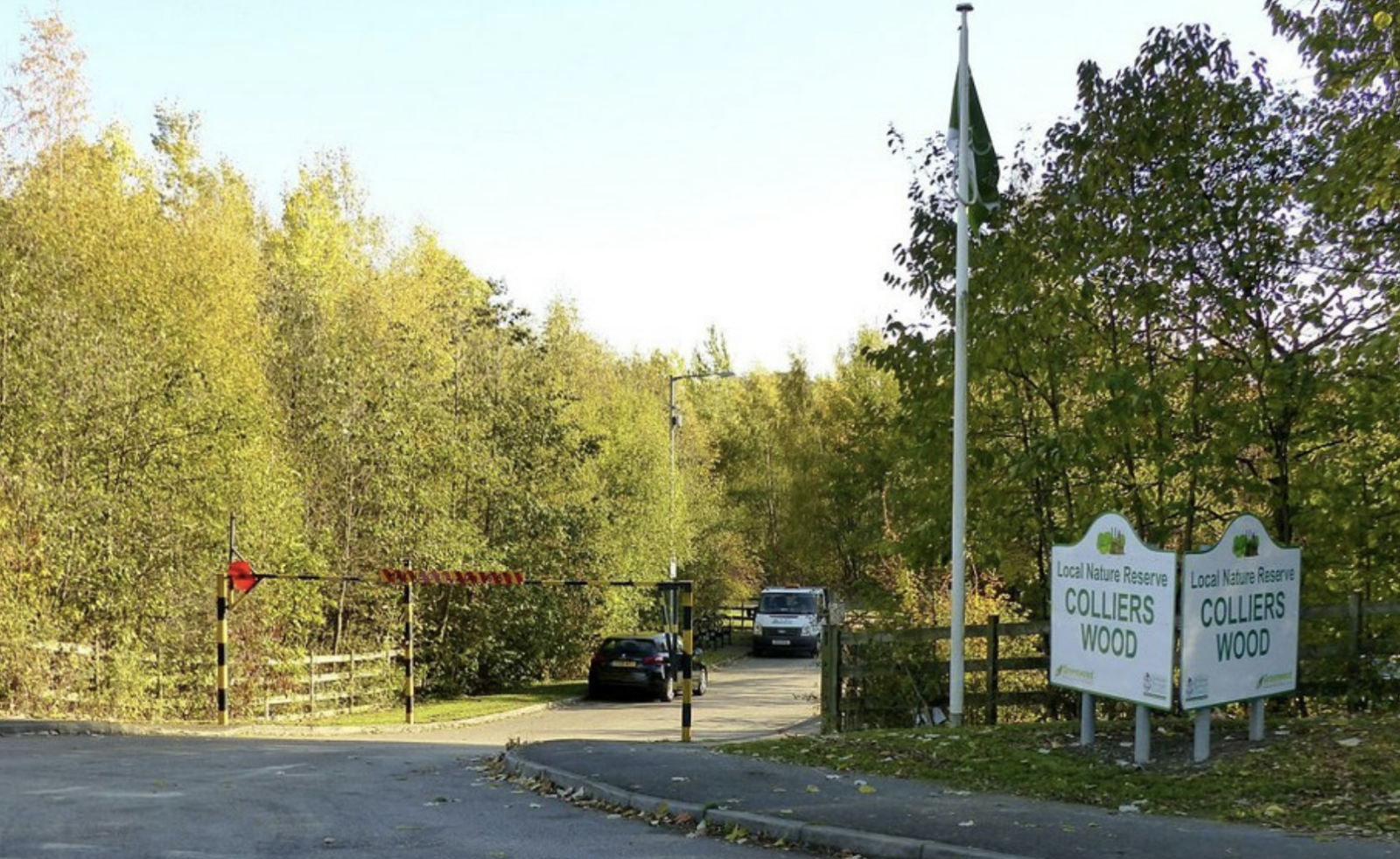 Man Found Dead in Mitcham Police Investigate