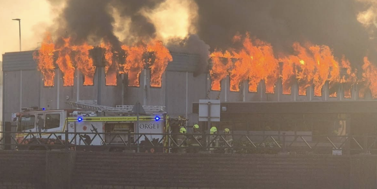 Huge Queen Street Fire Triggers Major Emergency Response in Grimsby