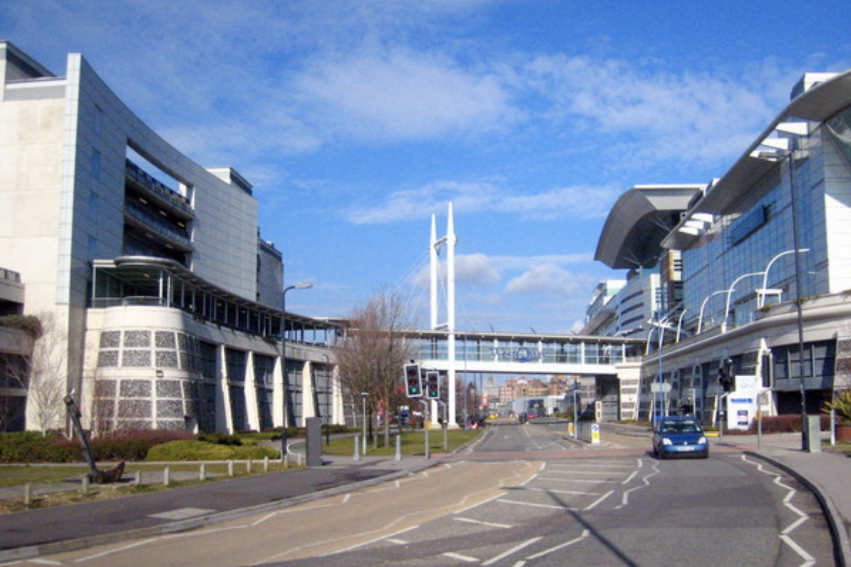 Woman Injured by Thrown Sign in Southampton City Centre Assault