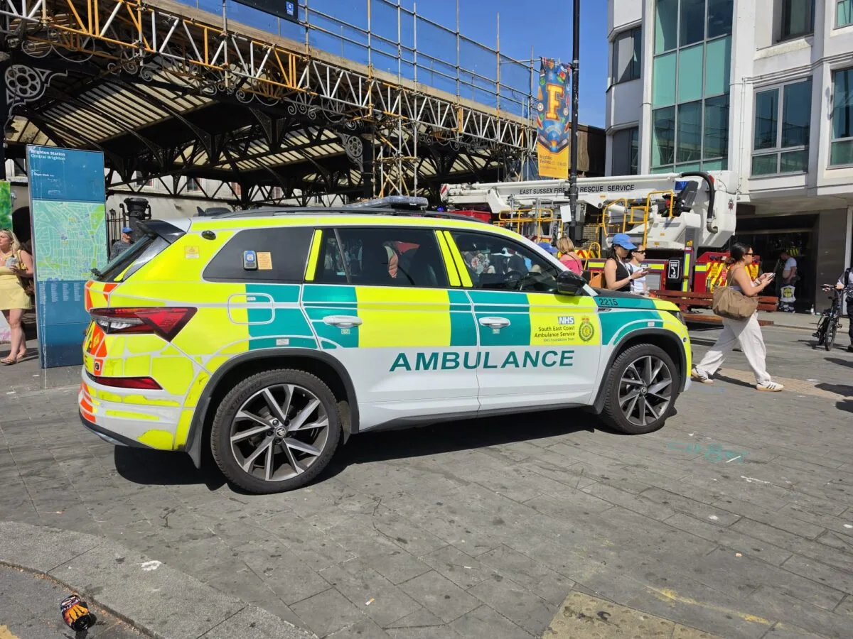 Man Falls Between Train and Platform at Brighton Station Emergency Response