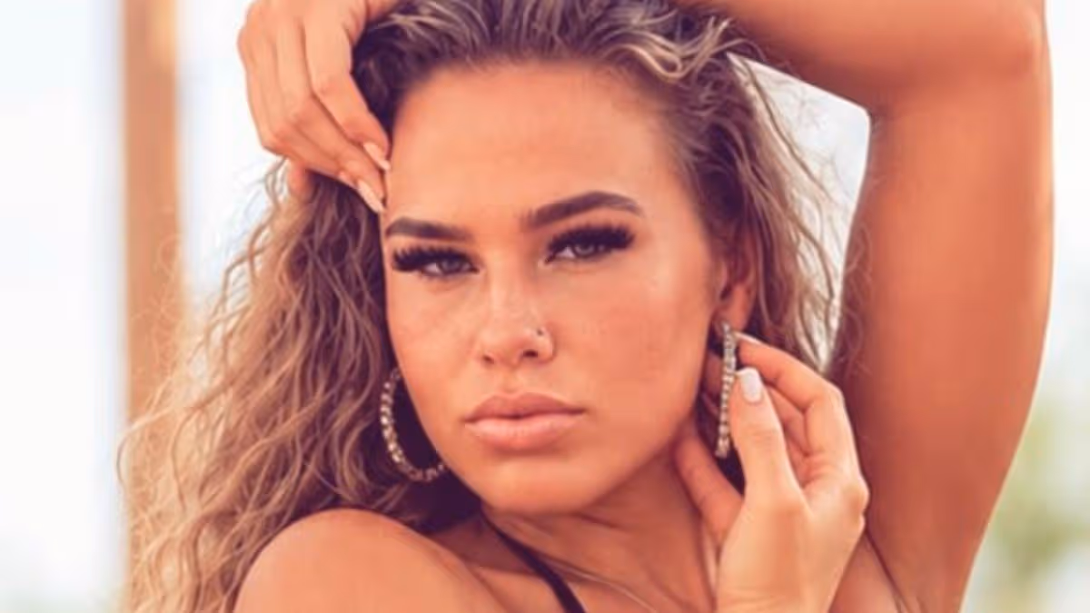 Man ‘stabbed to death in Dubai by British TikTok star’ was convicted of attacking a woman EXCLUSIVE: Brooke George, 23, is facing the death penalty by firing squad if found guilty of murdering Bill Treeby, 26, who was convicted of common assault and wounding against a man and woman three years ago News Tom Pettifor Crime Editor 17:36, 26 Jun 2026  Brooke George, 23, could face the death penalty View 4 Images Brooke George, 23, could face the death penalty(Image: INSTAGRAM) A man allegedly stabbed to death in Dubai by a British TikTok influencer was previously convicted of attacking a woman.  Brooke George, 23, is facing the death penalty by firing squad if convicted of murdering fellow Brit Bill Treeby, 26, after meeting him online. Detained in Dubai – a pressure group representing her family – said George acted in self defence after being repeatedly assaulted.  The former John Lewis shop assistant, who has about 100,000 followers on TikTok, is reported to have travelled to the UAE after meeting Treeby on Facebook, where he is said to have organised a photoshoot.  The Mirror can reveal that he was convicted of unlawful wounding and common assault at Maidstone Crown Court in December 2023, in relation to an attack on a woman and a man. Treeby was sentenced to 14 months in prison, suspended for two years, a court official confirmed.   Bill Treeby was facing cocaine charges when he was killed View 4 Images Bill Treeby was facing cocaine charges when he was killed He was due to stand trial next year at the same court, charged with plotting to supply cocaine after police seized the Class A drug, cash and cannabis worth £80,000. Treeby was one of seven suspects charged with conspiracy to supply cocaine in March 2024 after an investigation by Kent Police’s County Lines and Gangs Team.  Daily Mirror Icon Our daily newsletter sends you the latest headlines from the Mirror Enter your Email… Subscribe We use your sign-up to provide content in ways you’ve consented to and improve our understanding of you. This may include adverts from us and third parties based on our knowledge of you. More info  READ MORE: Horror life of Brit woman facing firing squad in Dubai – ‘stripped naked, squalor and no fair hearing’ READ MORE: Young British woman facing firing squad in Dubai for ‘stabbing Brit man she met online to death’ George, of Gravesend, Kent, is being held in cells at the Gulf city’s notorious Bur Dubai police station. She said her first visit to the country lasted about a week and was positive, describing it as “the time of my life”.  However, on her second trip to Dubai in June, she allegedly accused him of booking her a one-way ticket, taking her passport and attacking her when she asked for it back. There was an altercation at an apartment after the pair enjoyed an evening out.  She alleged she was attacked and reached for a kitchen knife to defend herself. George is said to have arranged a flight home with help from friends as she tried to flee, but was arrested in the early hours of June 22 at Dubai International Airport.   George is said to have acted in self defence  View 4 Images George is said to have acted in self defence (Image: Brooke George) After her arrest, she claims she was denied a lawyer and forced to strip naked in front of male officers. She described the experience as “deeply humiliating and distressing”, breaking down in tears when recounting it to her family.  In a statement released through Detained in Dubai, George’s mother, Thereza, said: “The daughter I spoke to that night was utterly terrified. I firmly believe she was desperately trying to get home and away from whatever had happened to her.”   George could face the death penalty View 4 Images George could face the death penalty(Image: Brooke George) His widow Karen – who described him as a ‘wonderful’ husband and father – wrote on Facebook this week that she was “broken” after losing her “darling son”.  Detained in Dubai CEO Radha Stirling is urging authorities to treat the incident as a domestic abuse case and to release George on bail pending an investigation.  Article continues below Similar articles to this  Powered By Mantis Logo  Find more about Young British woman facing firing squad in Dubai for ‘stabbing Brit man she met online to death’ Young British woman facing firing squad in Dubai for ‘stabbing Brit man she met online to death’  Young British woman facing firing squad in Dubai for ‘stabbing Brit man she met online to death’ Find more about Horror life of Brit woman facing firing squad in Dubai – ‘stripped naked, squalor and no fair hearing’ Horror life of Brit woman facing firing squad in Dubai – ‘stripped naked, squalor and no fair hearing’  Horror life of Brit woman facing firing squad in Dubai – ‘stripped naked, squalor and no fair hearing’  Find more about Man jailed for assaulting female police officers in Manchester Airport attack which went viral Man jailed for assaulting female police officers in Manchester Airport attack which went viral  Man jailed for assaulting female police officers in Manchester Airport attack which went viral Find more about Woman and five children rescued after being held captive for over 10 years Woman and five children rescued after being held captive for over 10 years  Woman and five children rescued after being held captive for over 10 years  Find more about BBC River City’s Iain Robertson guilty of raping woman and assaulting two more BBC River City’s Iain Robertson guilty of raping woman and assaulting two more  BBC River City’s Iain Robertson guilty of raping woman and assaulting two more Find more about Chilling killer told cops ‘I’ve disposed of my wife’ after stabbing her 78 times Chilling killer told cops ‘I’ve disposed of my wife’ after stabbing her 78 times  Chilling killer told cops ‘I’ve disposed of my wife’ after stabbing her 78 times  Find more about Reliving the summer of 1976 – as a once historic heatwave becomes our new normal Reliving the summer of 1976 – as a once historic heatwave becomes our new normal  Reliving the summer of 1976 – as a once historic heatwave becomes our new normal 35 Comments Find more about Starved by bosses and jailed over desperate train crash – the miners who deserve a pardon Starved by bosses and jailed over desperate train crash – the miners who deserve a pardon  Starved by bosses and jailed over desperate train crash – the miners who deserve a pardon  Find more about Parents given ‘risk of death’ warning as cot sold on Amazon urgently recalled Parents given ‘risk of death’ warning as cot sold on Amazon urgently recalled  Parents given ‘risk of death’ warning as cot sold on Amazon urgently recalled Find more about US launches new airstrikes on Iran and Strait of Hormuz after Donald Trump claims ceasefire was violated US launches new airstrikes on Iran and Strait of Hormuz after Donald Trump claims ceasefire was violated  US launches new airstrikes on Iran and Strait of Hormuz after Donald Trump claims ceasefire was violated 8 Comments  Find more about Lebanon attacks continue to rage despite Donald Trump’s so-called Iran war peace deal Lebanon attacks continue to rage despite Donald Trump’s so-called Iran war peace deal  Lebanon attacks continue to rage despite Donald Trump’s so-called Iran war peace deal 5 Comments Find more about Boy, 10, charged with attempted murder and rape after woman stabbed in park Boy, 10, charged with attempted murder and rape after woman stabbed in park  Boy, 10, charged with attempted murder and rape after woman stabbed in park  Find more about Baby dies after parent ‘forgets him in car on way to work’ during France heatwave Baby dies after parent ‘forgets him in car on way to work’ during France heatwave  Baby dies after parent ‘forgets him in car on way to work’ during France heatwave Find more about Donald Trump ‘has a crush on me’ jibes London mayor in latest spat with US President Donald Trump ‘has a crush on me’ jibes London mayor in latest spat with US President  Donald Trump ‘has a crush on me’ jibes London mayor in latest spat with US President 9 Comments  Find more about Opening shots of ’40 day assault’ on Russia as Putin suspected of Baltic plots Opening shots of ’40 day assault’ on Russia as Putin suspected of Baltic plots  Opening shots of ’40 day assault’ on Russia as Putin suspected of Baltic plots Find more about South Korea jails ex-first lady for 7 years for accepting luxury gifts South Korea jails ex-first lady for 7 years for accepting luxury gifts  South Korea jails ex-first lady for 7 years for accepting luxury gifts  Find more about ‘Cannibal stole human body parts to eat including face and brain’ after ‘irresistible obsession’ ‘Cannibal stole human body parts to eat including face and brain’ after ‘irresistible obsession’  ‘Cannibal stole human body parts to eat including face and brain’ after ‘irresistible obsession’ Find more about Saudi doctor jailed for life after killing six in German Christmas market attack Saudi doctor jailed for life after killing six in German Christmas market attack  Saudi doctor jailed for life after killing six in German Christmas market attack  Find more about Zelensky approves 40-day offensive to ‘influence’ Russia to end war Zelensky approves 40-day offensive to ‘influence’ Russia to end war  Zelensky approves 40-day offensive to ‘influence’ Russia to end war 1 Comments Find more about Eurostar ‘hell’ sees passengers stranded for eight hours in blistering heatwave Eurostar ‘hell’ sees passengers stranded for eight hours in blistering heatwave  Eurostar ‘hell’ sees passengers stranded for eight hours in blistering heatwave  Find more about Young British woman facing firing squad in Dubai for ‘stabbing Brit man she met online to death’ Young British woman facing firing squad in Dubai for ‘stabbing Brit man she met online to death’  Young British woman facing firing squad in Dubai for ‘stabbing Brit man she met online to death’ Find more about Horror life of Brit woman facing firing squad in Dubai – ‘stripped naked, squalor and no fair hearing’ Horror life of Brit woman facing firing squad in Dubai – ‘stripped naked, squalor and no fair hearing’  Horror life of Brit woman facing firing squad in Dubai – ‘stripped naked, squalor and no fair hearing’     She added: “Over recent years, there have been increasing reports of women, including social media influencers, models and young travellers, being lured to Dubai with promises of luxury lifestyles, paid work, holidays or romantic relationships, only to later allege that they were subjected to forced attendance at [degrading, sexualised] parties, sexual exploitation, coercion, violence or other degrading treatment.”  The Foreign Office said: “We are in touch with a British woman detained in the UAE, we are supporting her family, and we are in contact with the local authorities.”  Daily Mirror Icon ENJOYED THIS STORY? Choose Daily Mirror as a ‘Preferred Source’ on Google News for quick access to the news you value.  Google Preferred Source Badge Follow Daily Mirror: Facebook X (Twitter) TikTok Instagram Snapchat