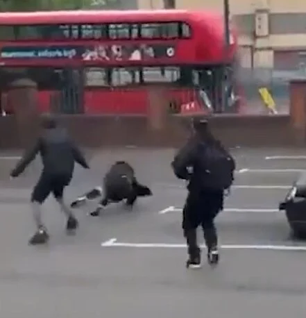 Man Arrested After Bat Fight Outside Bermondsey Toy Shop