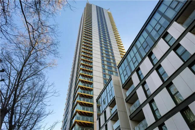 Family of Three Die in Suspected Murder-Suicide at London Tower Block