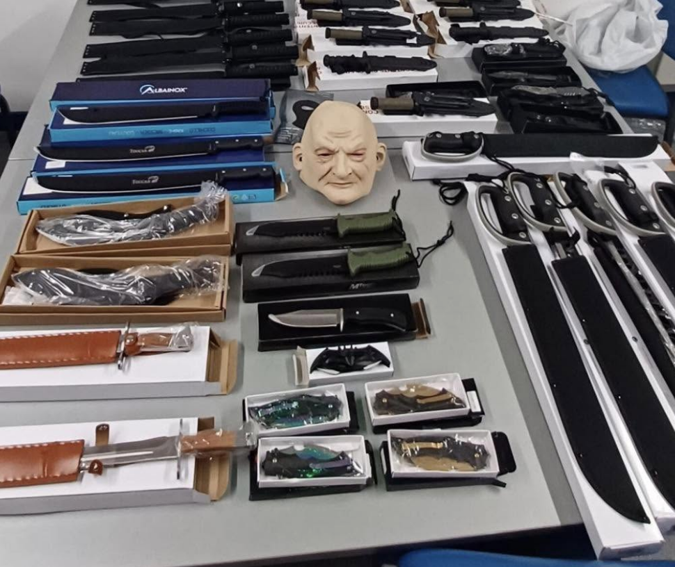 Over 40 Zombie Knives Seized in Cheshire M6 Traffic Stop