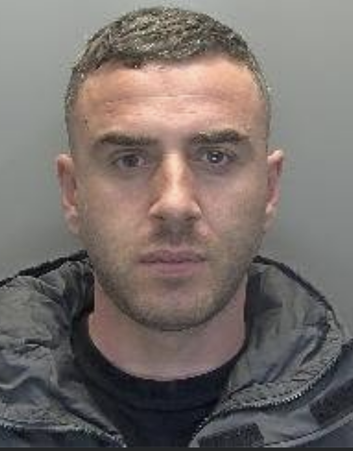 Drug Dealer Sentenced for Illegal Re-Entry and Cannabis Supply in Cambridge