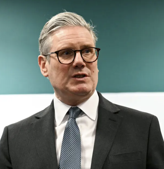 Starmer Backs Reeves After Healey Resigns Over Defence Funding Row