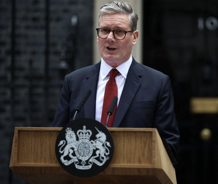 UK Government to Ban Under-16s from High-Risk Social Media Apps