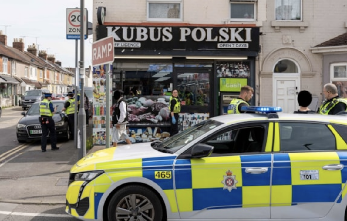 Wiltshire Police Seize £15k of Illicit Tobacco in Broadgreen Warrant