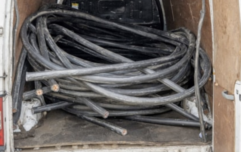Two Arrested After Suspected Stolen Cable Found on M4 Vans