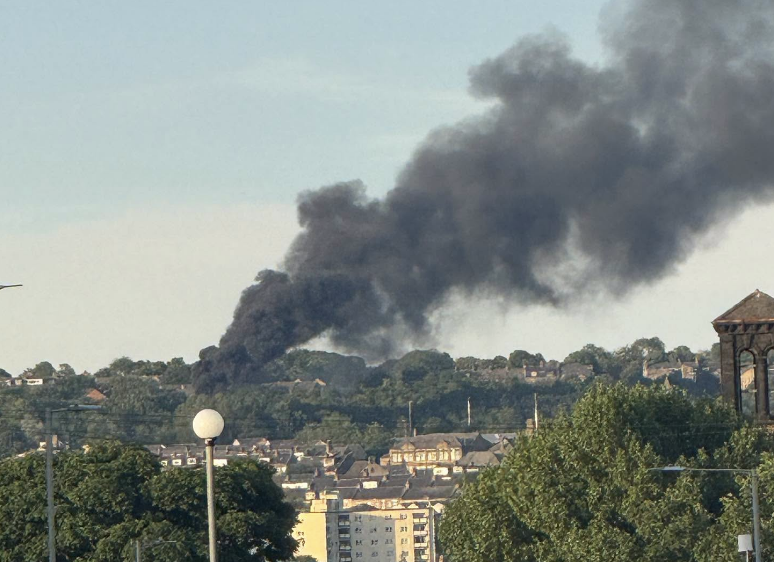 Tyre Fire Sparks Smoke Over Bradford’s Myra Shay on Barkerend Road