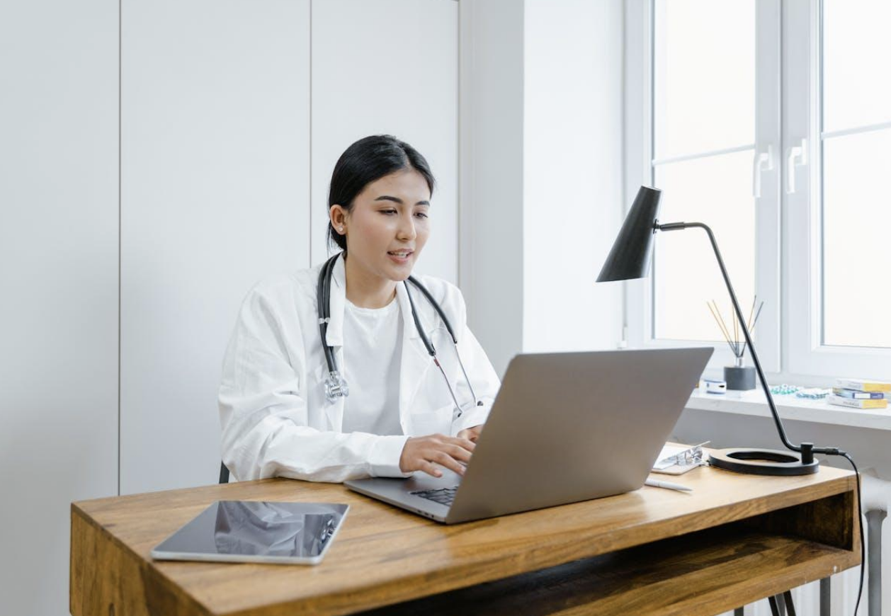 Why Parents Might Choose Online GP Appointments for Minor Health Concerns