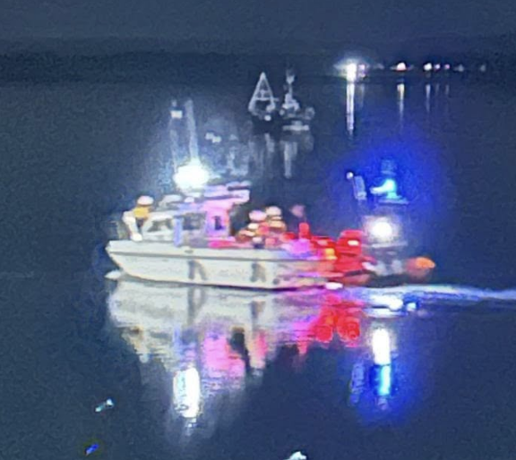 Portsmouth RNLI Rescues Drifting Fishing Boat Near Langstone Harbour