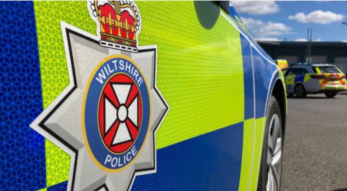 Police Appeal After Early Hours Robbery in Trowbridge Manor Road