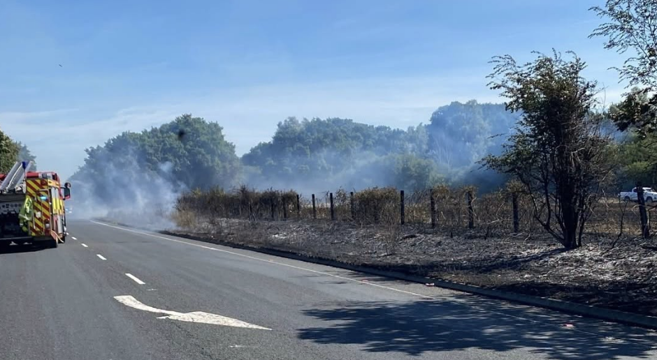 Major Heathland Fire Extinguished in Weeley After A133 Closure