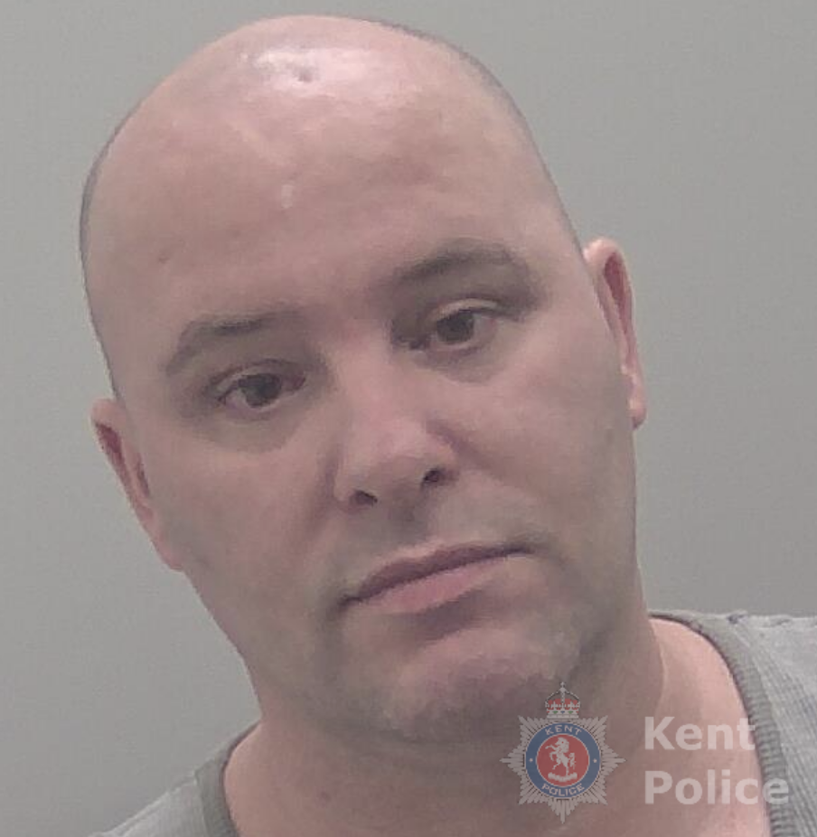 Conman jailed after stealing £15,000 from vulnerable Twydall pensioner through bogus gardening work