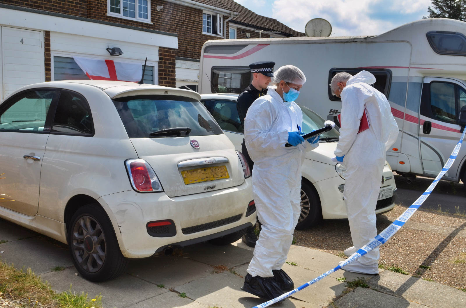 Woman, 40, dies with head injury as murder investigation launched in Bracknell