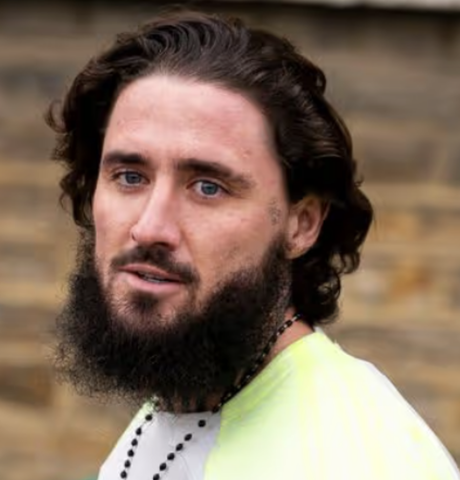 Stephen Bear admits sex offender register breaches ahead of separate court sentencing