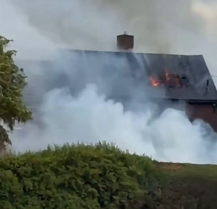Grass fire spreads to buildings in Sheffield as firefighters tackle major blaze