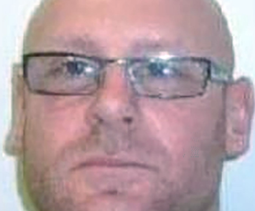 Manhunt launched for convicted child rapist who escaped from staff while on escorted leave in Perth