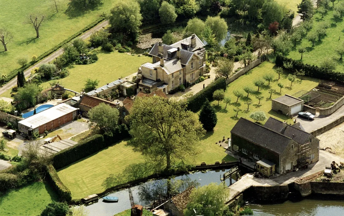 Police hunt drone pilots as footage could hold vital clues in Lacock death investigation