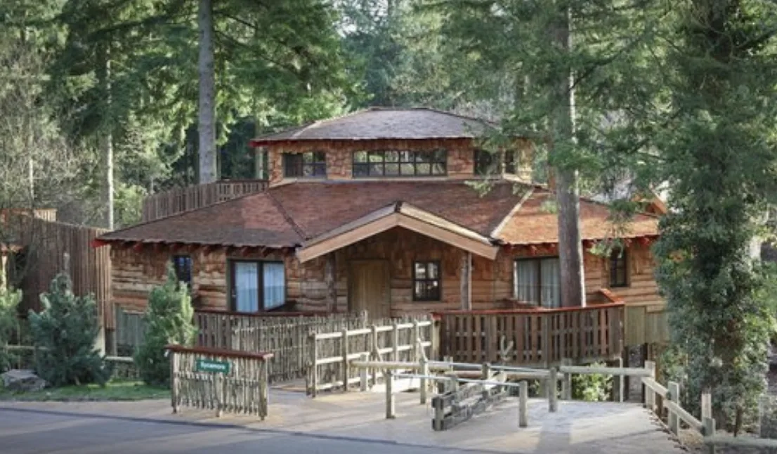 Man dies after emergency services called to cardiac arrest at Center Parcs Longleat