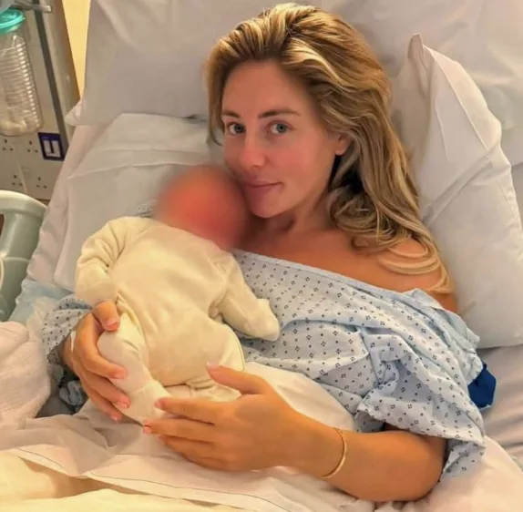 Bonnie Blue announces birth of baby at London’s exclusive Lindo Wing