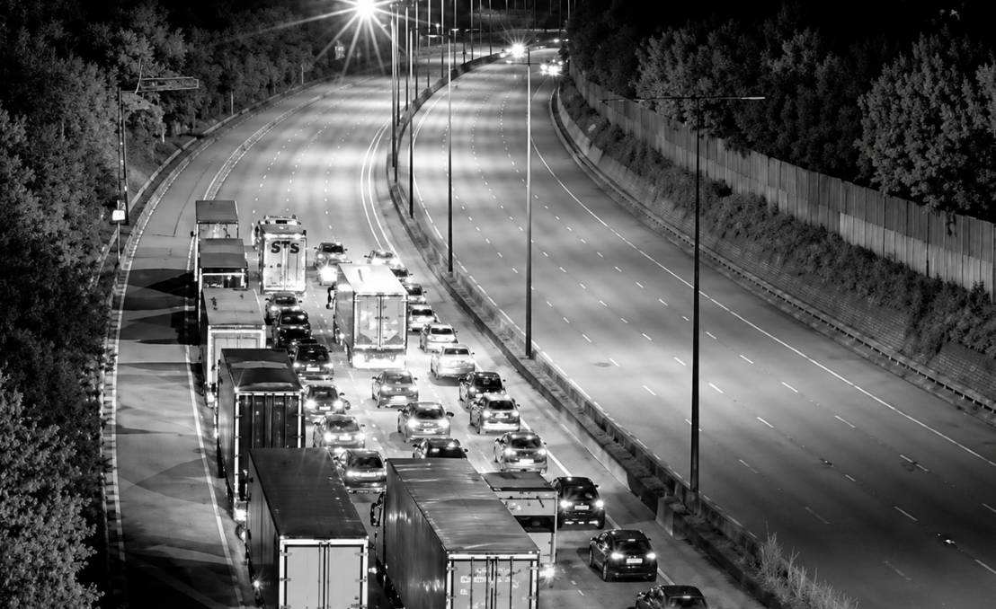 M25 closed through morning rush hour after serious crash in Surrey