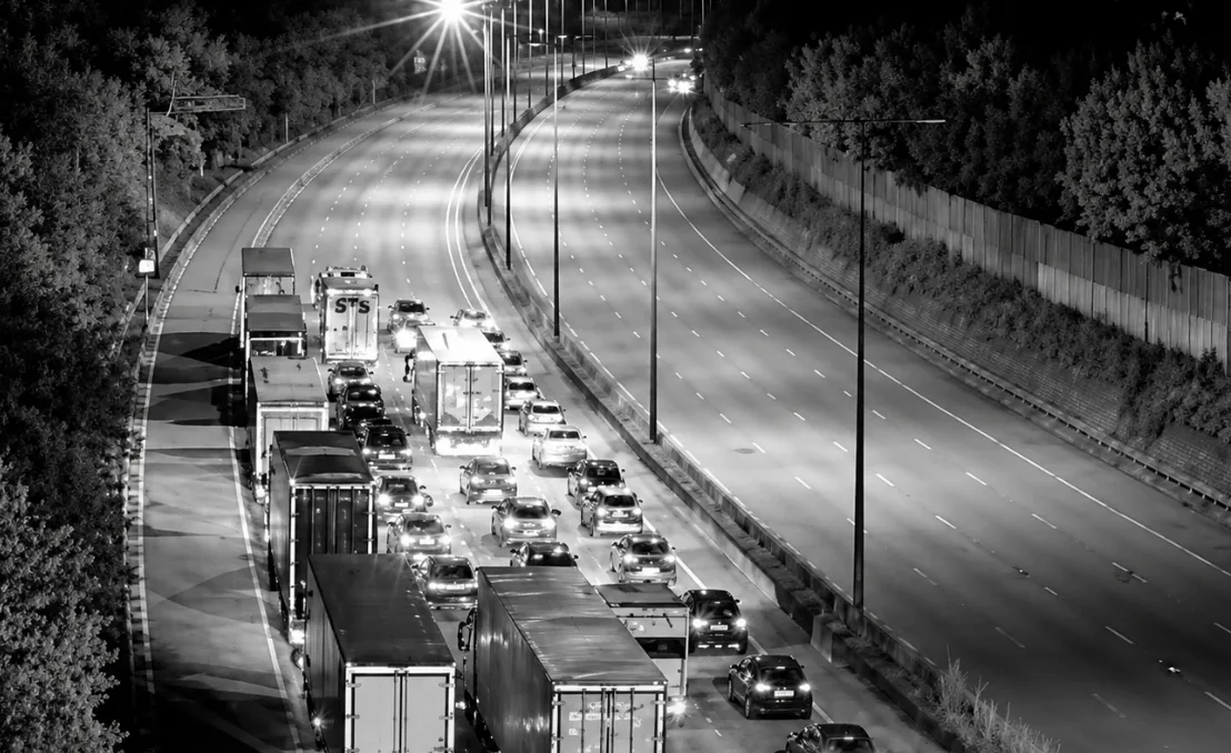 M25 closed in Surrey as police-led incident shuts carriageway