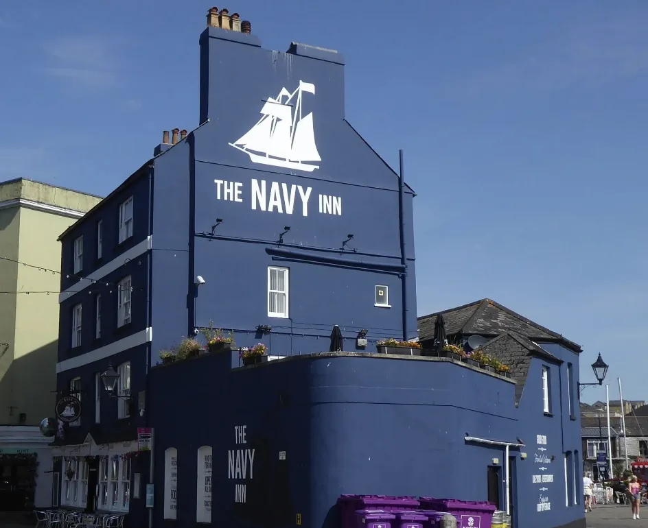 Woman suffers facial injuries in assault outside Plymouth pub