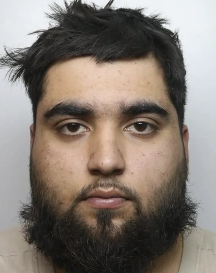 Drug dealer jailed after police pursuit ends in crash at red light in High Wycombe
