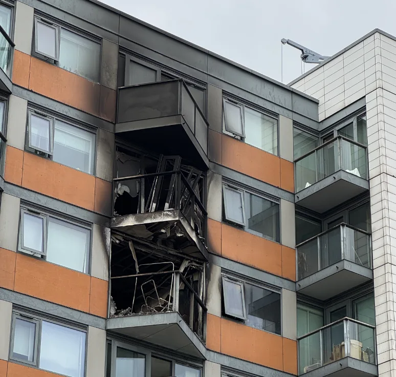 Around 70 firefighters tackle 17th-floor blaze at Poplar tower block