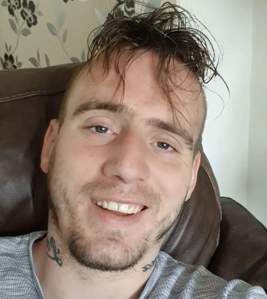 Dad, 35, shot dead in broad daylight as police hunt gunman in West Lothian