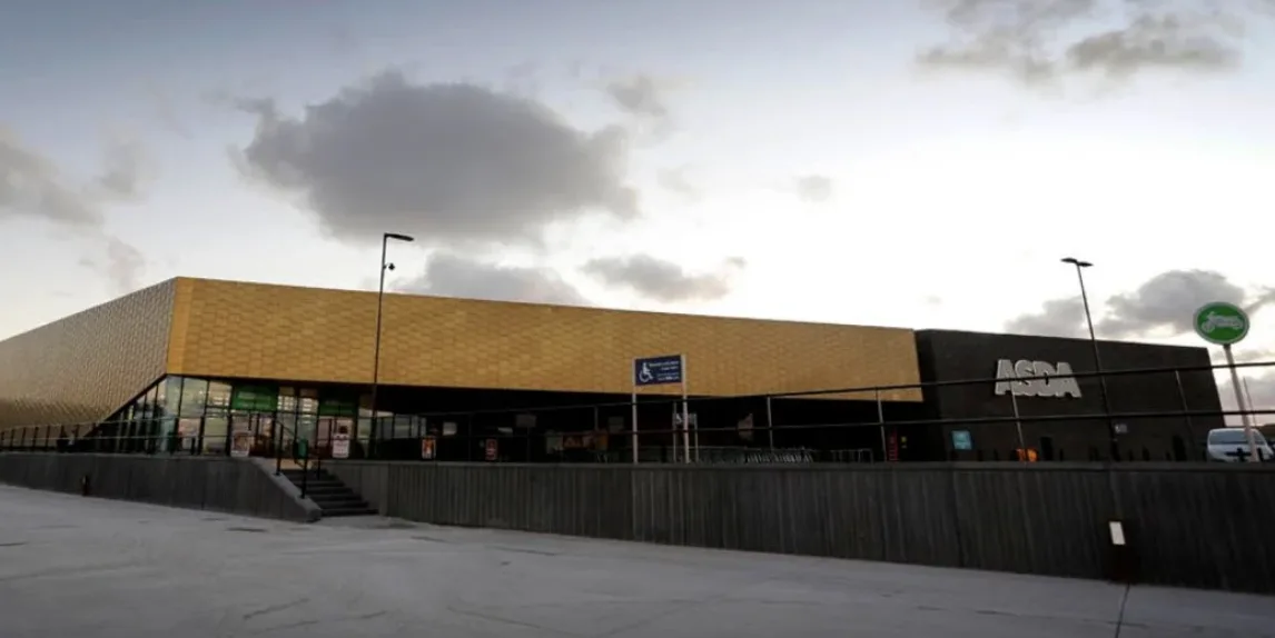 Police appeal for witnesses after woman subjected to racial abuse at Hayle supermarket
