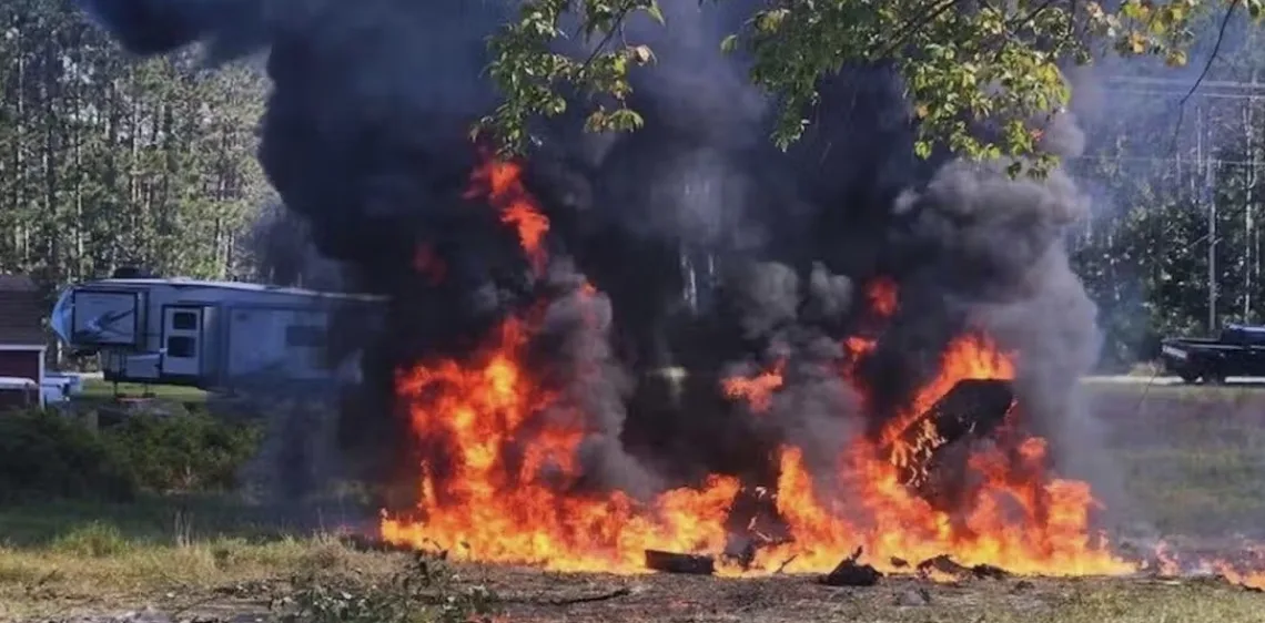 F-16 fighter jet crashes and explodes during training mission in Michigan