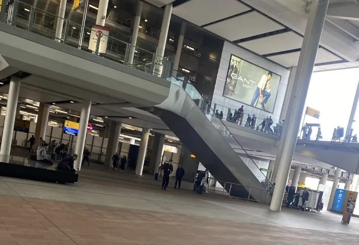 Reports of serious incident involving passenger and luggage at Heathrow Airport