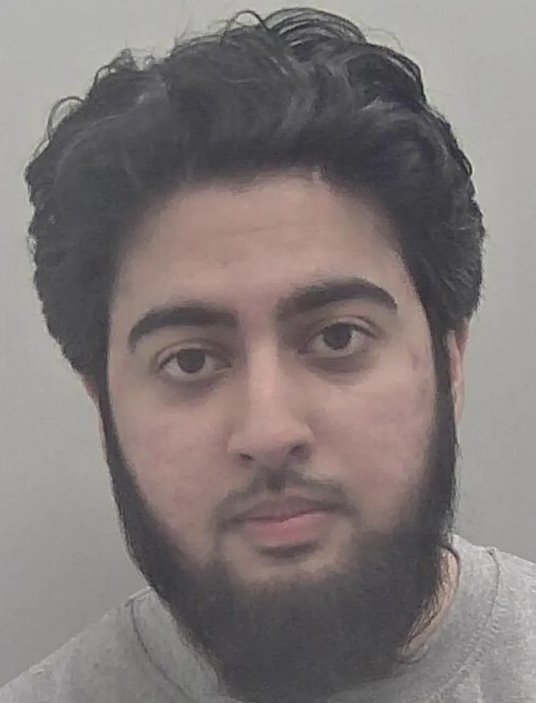 Kent man jailed for sharing Daesh beheading and execution videos online